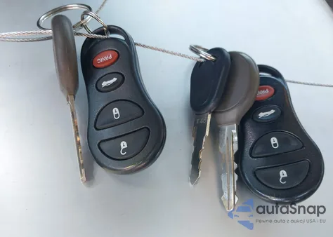 2004 Dodge Stratus Sxt z USA, uszkodzony, nr VIN 1B3EL46R24N328427